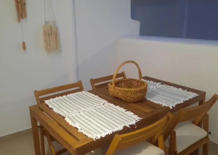 Апартаменты Konstantza's Elegant Naxos City