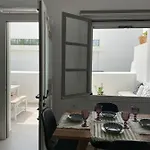 Konstantza's Elegant