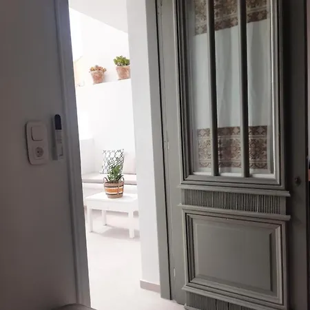 Konstantza's Elegant Apartment Naxos City